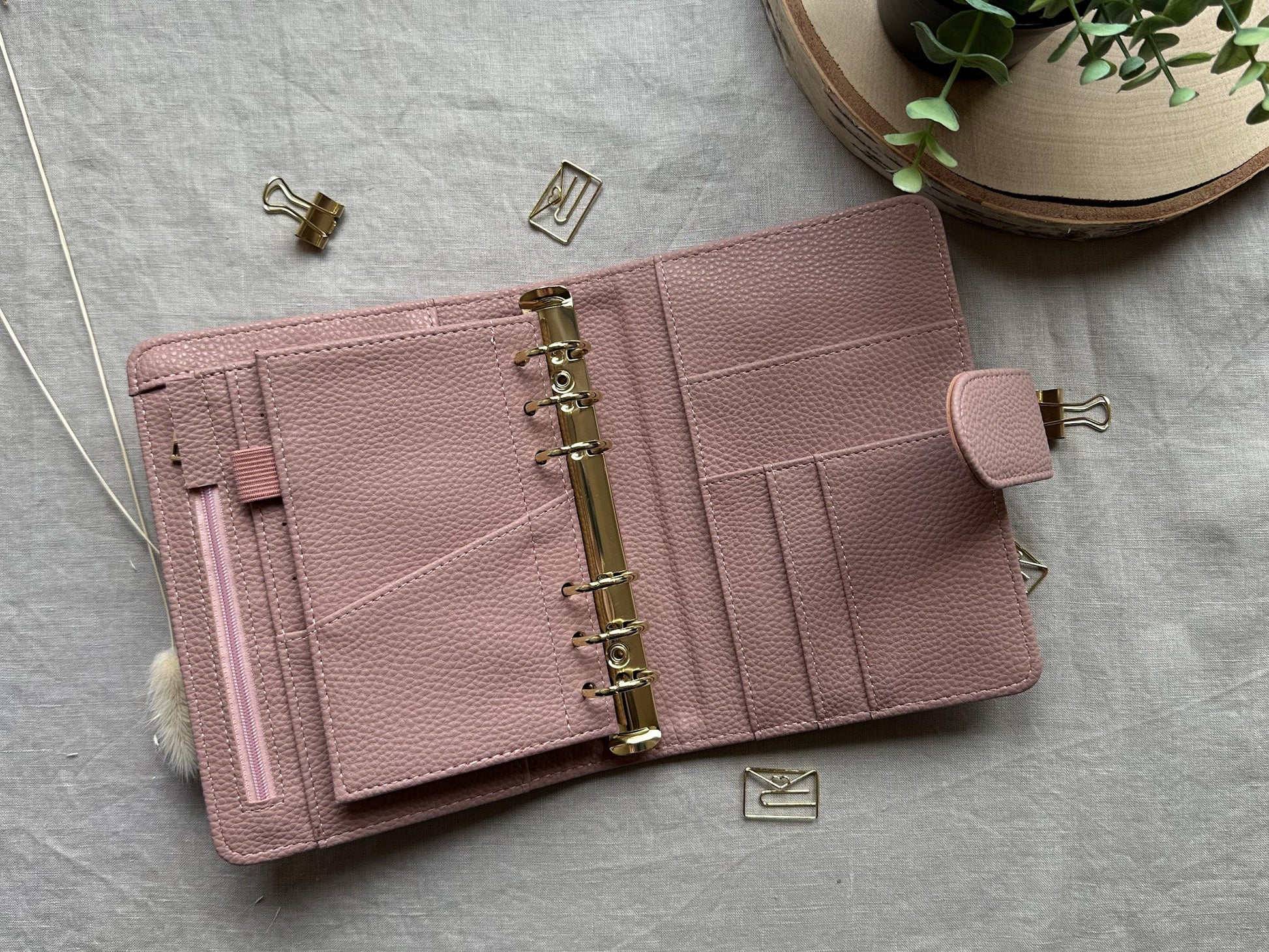 Oopsie Budget Binder A6 in blush mit goldenen Ringen - Budgetbinder